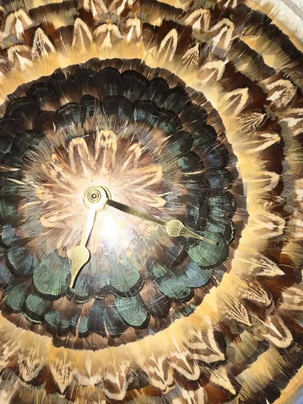 Handmade Real Feather Mosaic Wall Clock